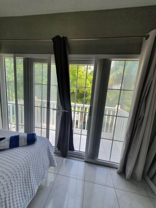 Townhouse By The Bay, Little Bay Country Club ,Negril Villa Orange Bay Ngoại thất bức ảnh