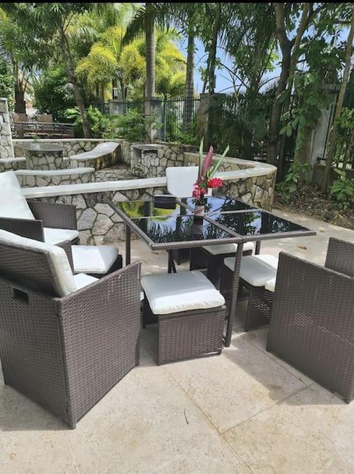 Townhouse By The Bay, Little Bay Country Club ,Negril Villa Orange Bay Ngoại thất bức ảnh